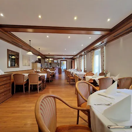 Blume Hausach I Hotel&Restaurant-3